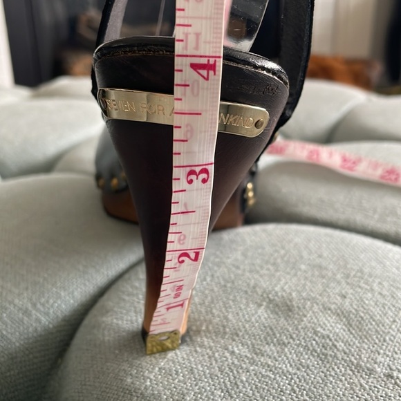 7 For All Mankind Black Leather Sandals with Wooden Ombré Heels - Picture 14 of 16